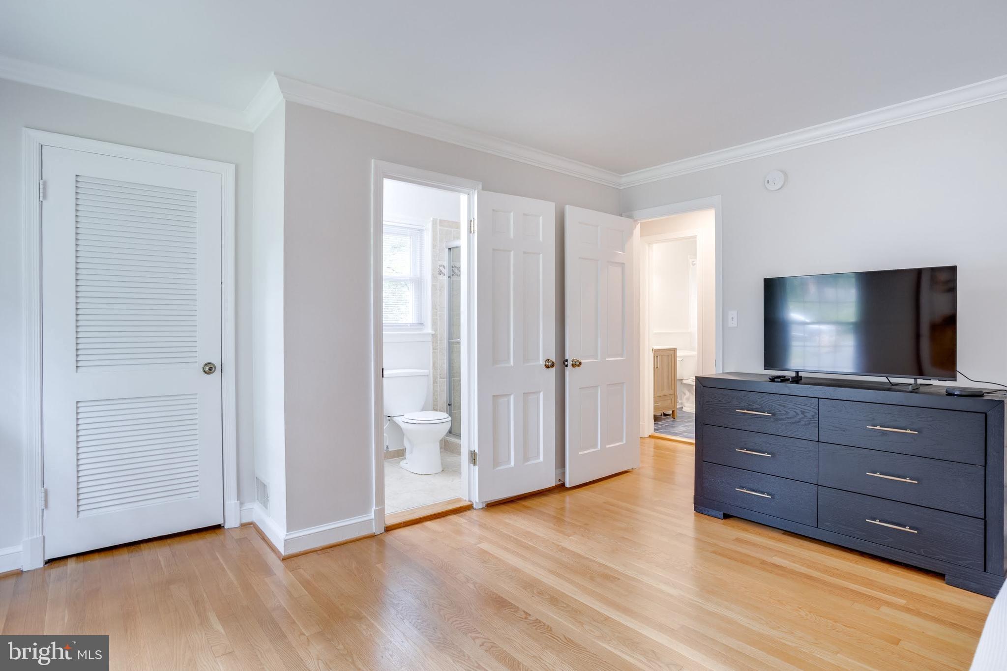 Real estate listing preview #18