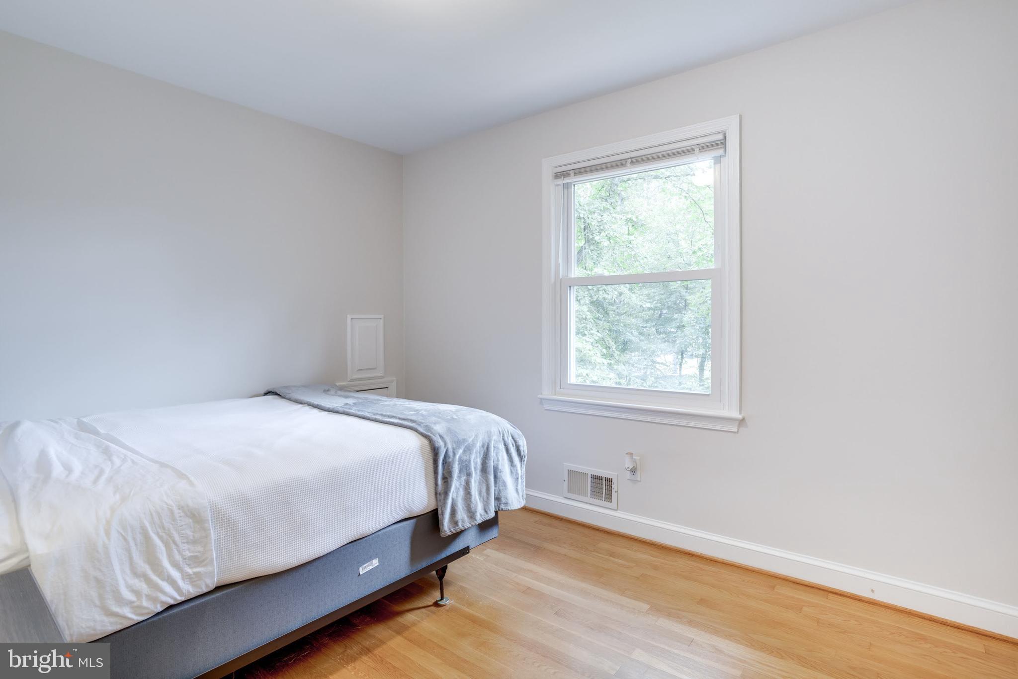 Real estate listing preview #26