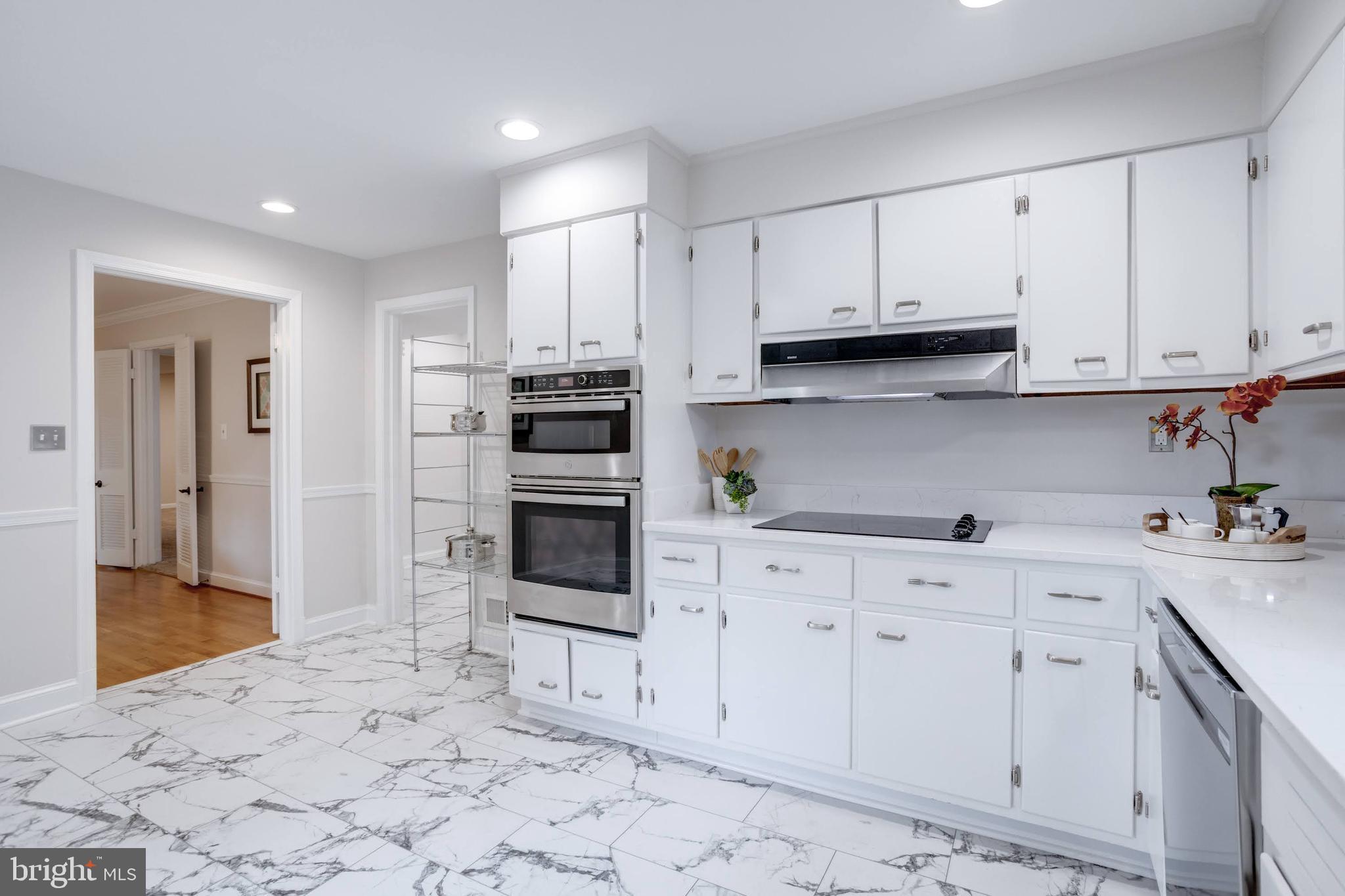 Real estate listing preview #53