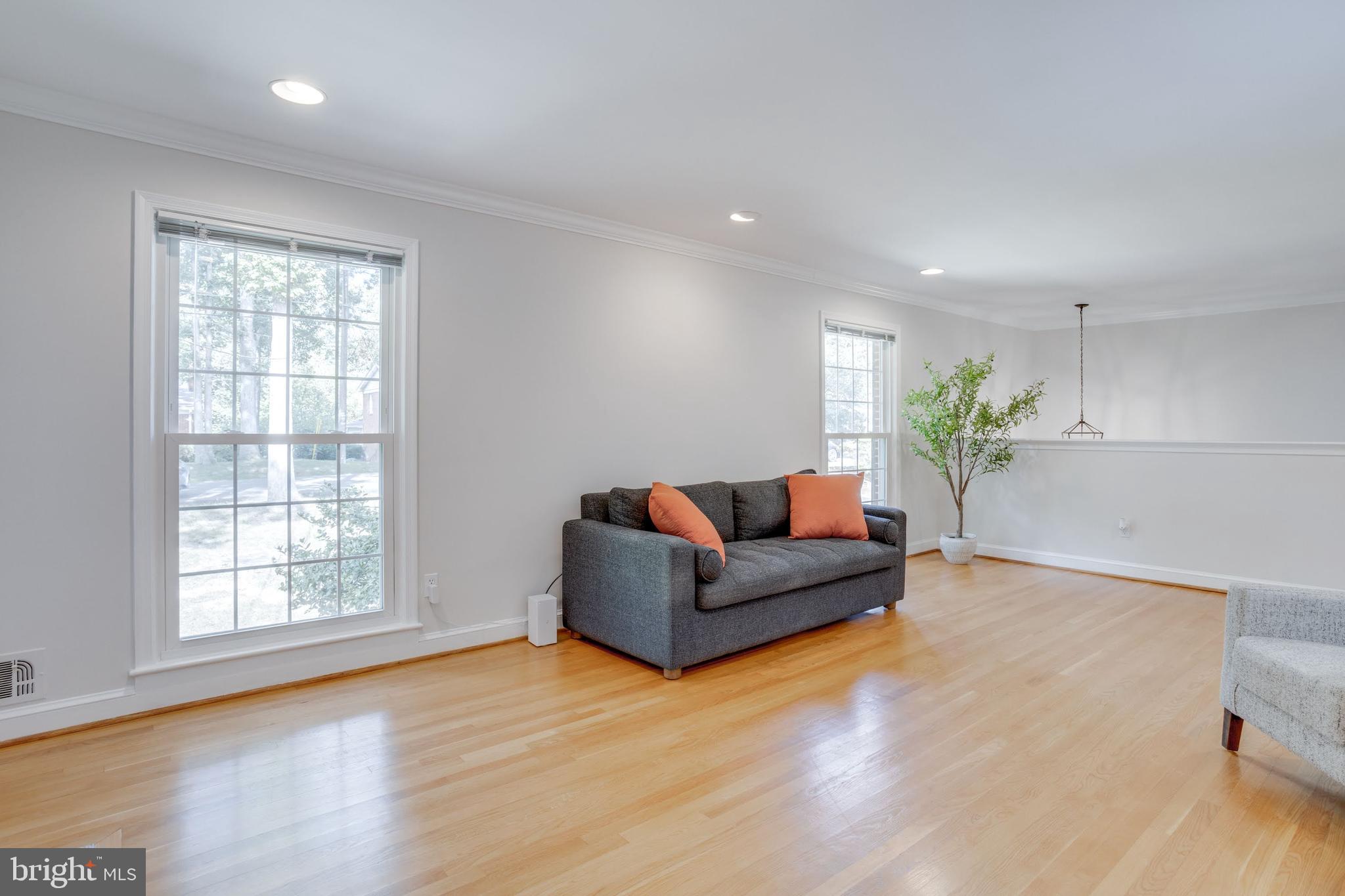 Real estate listing preview #31