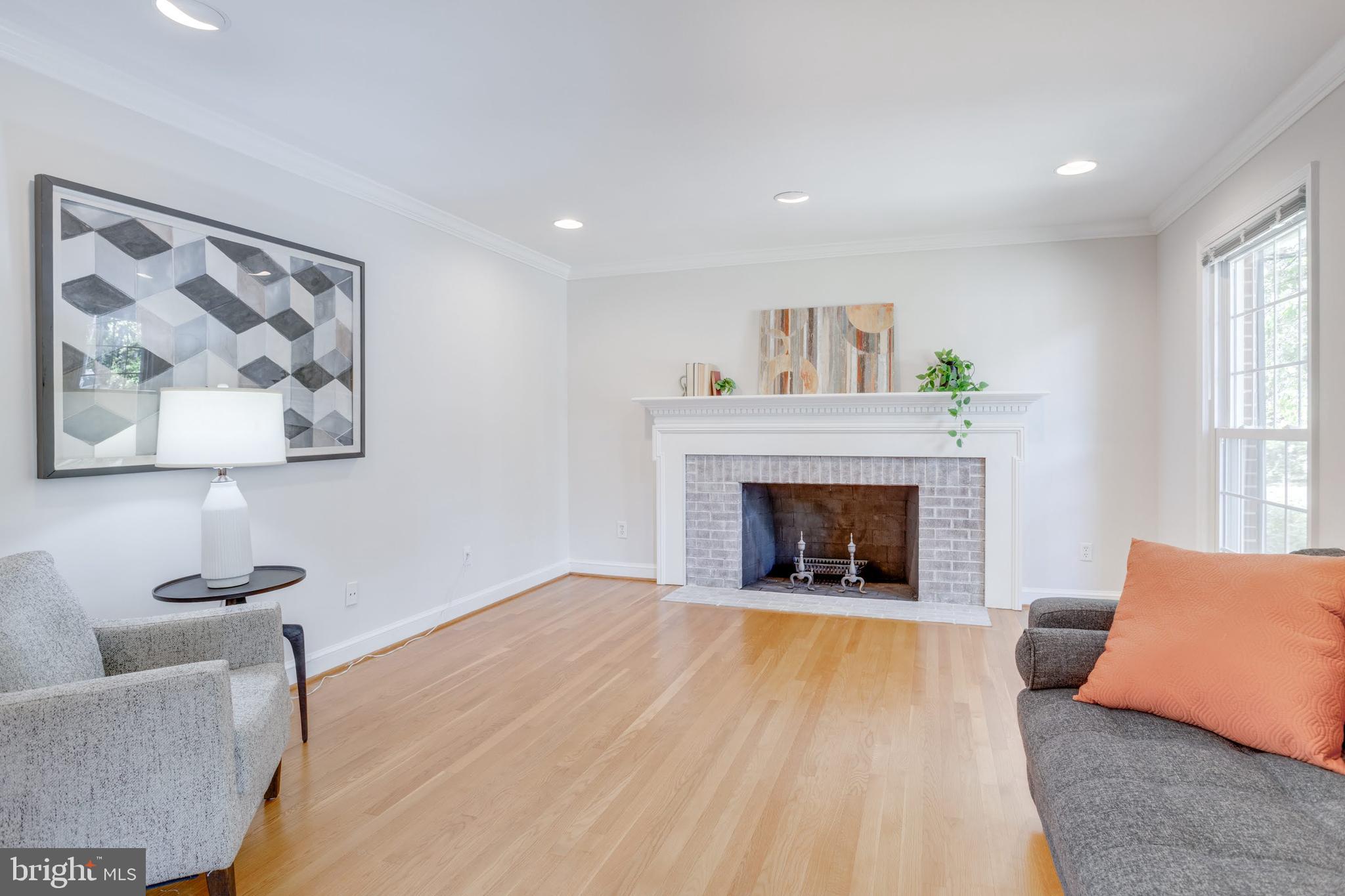 Real estate listing preview #33