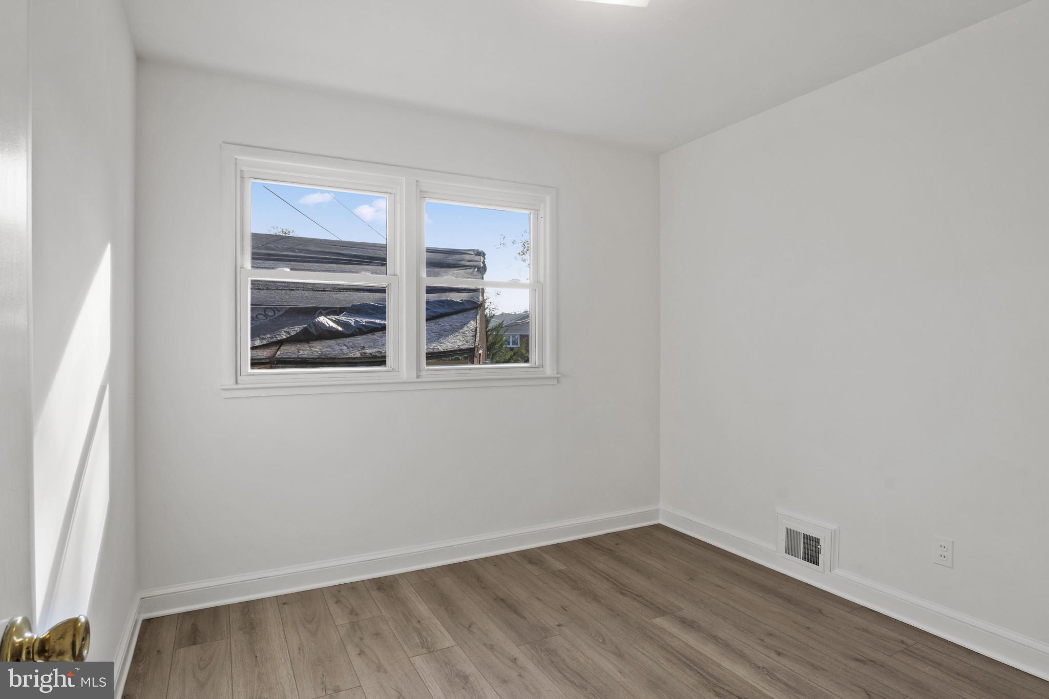 Real estate listing preview #22