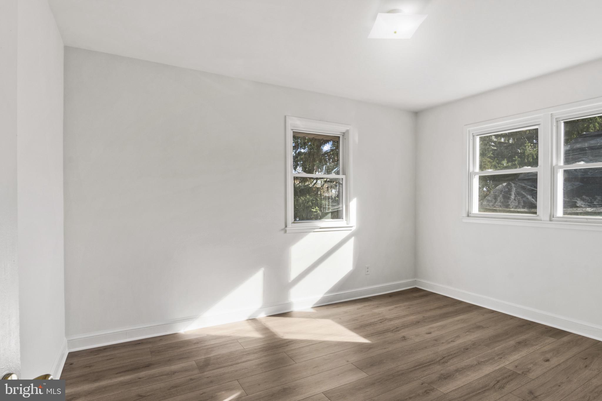 Real estate listing preview #17