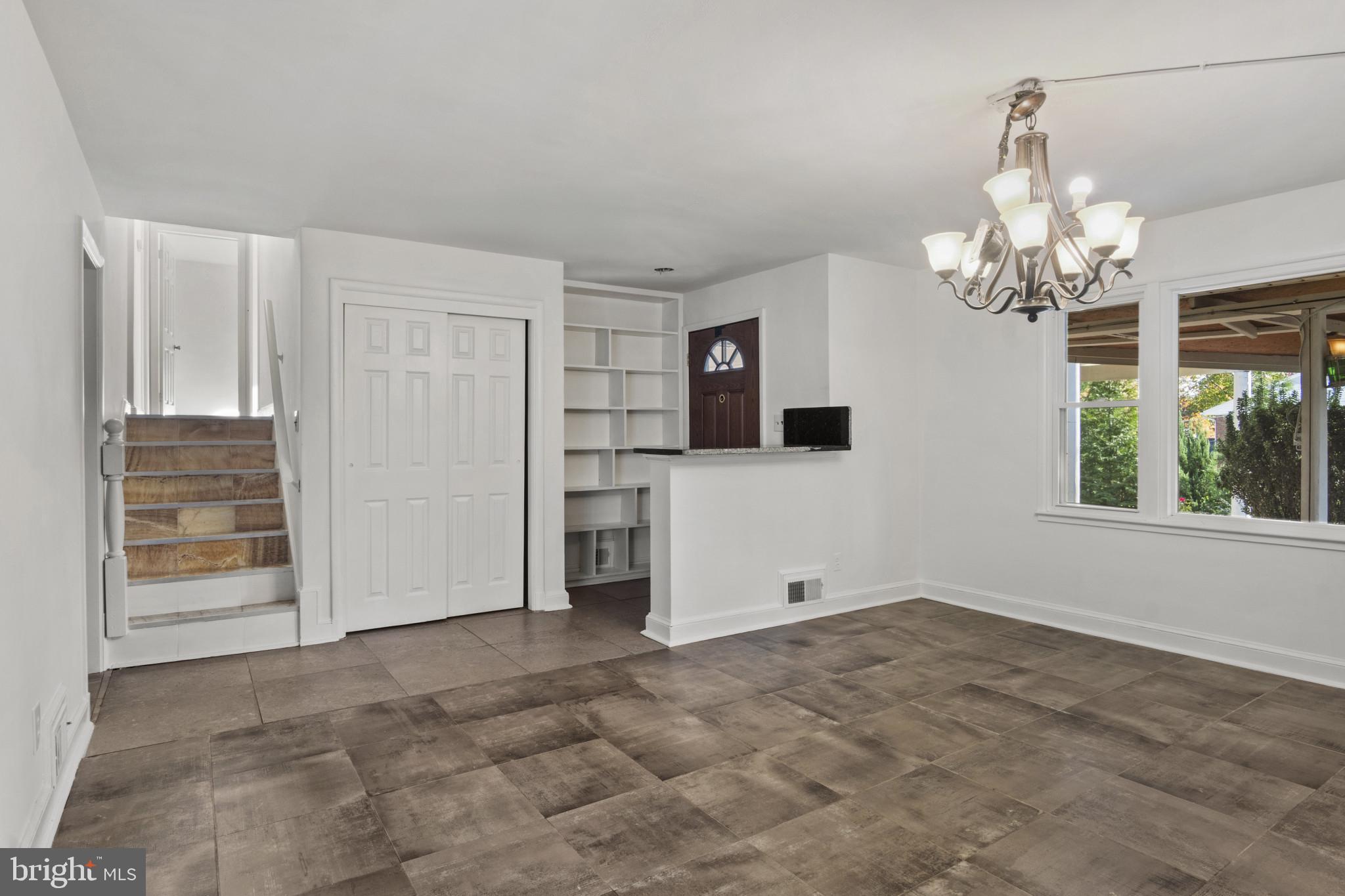 Real estate listing preview #3