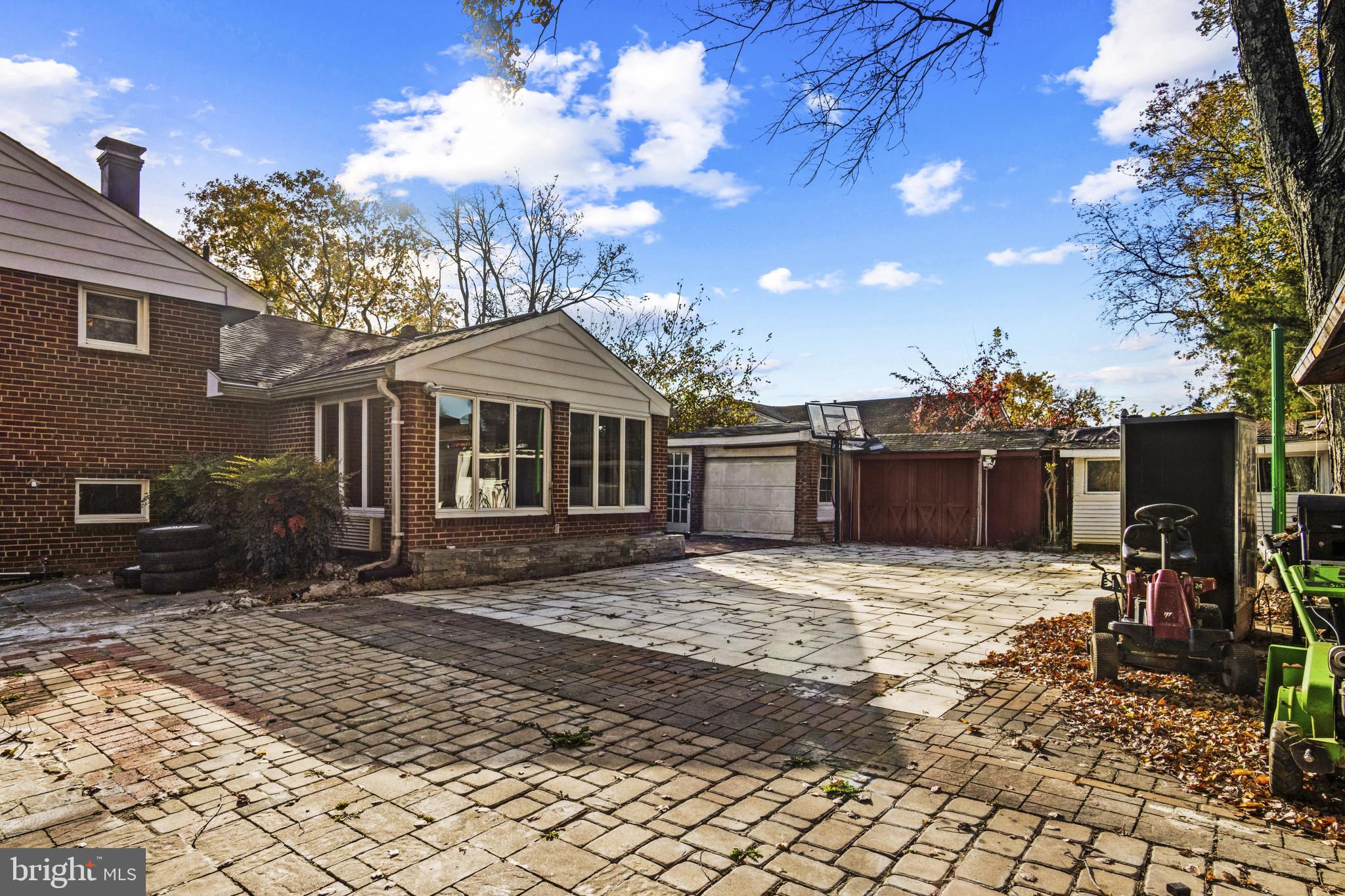 Real estate listing preview #34