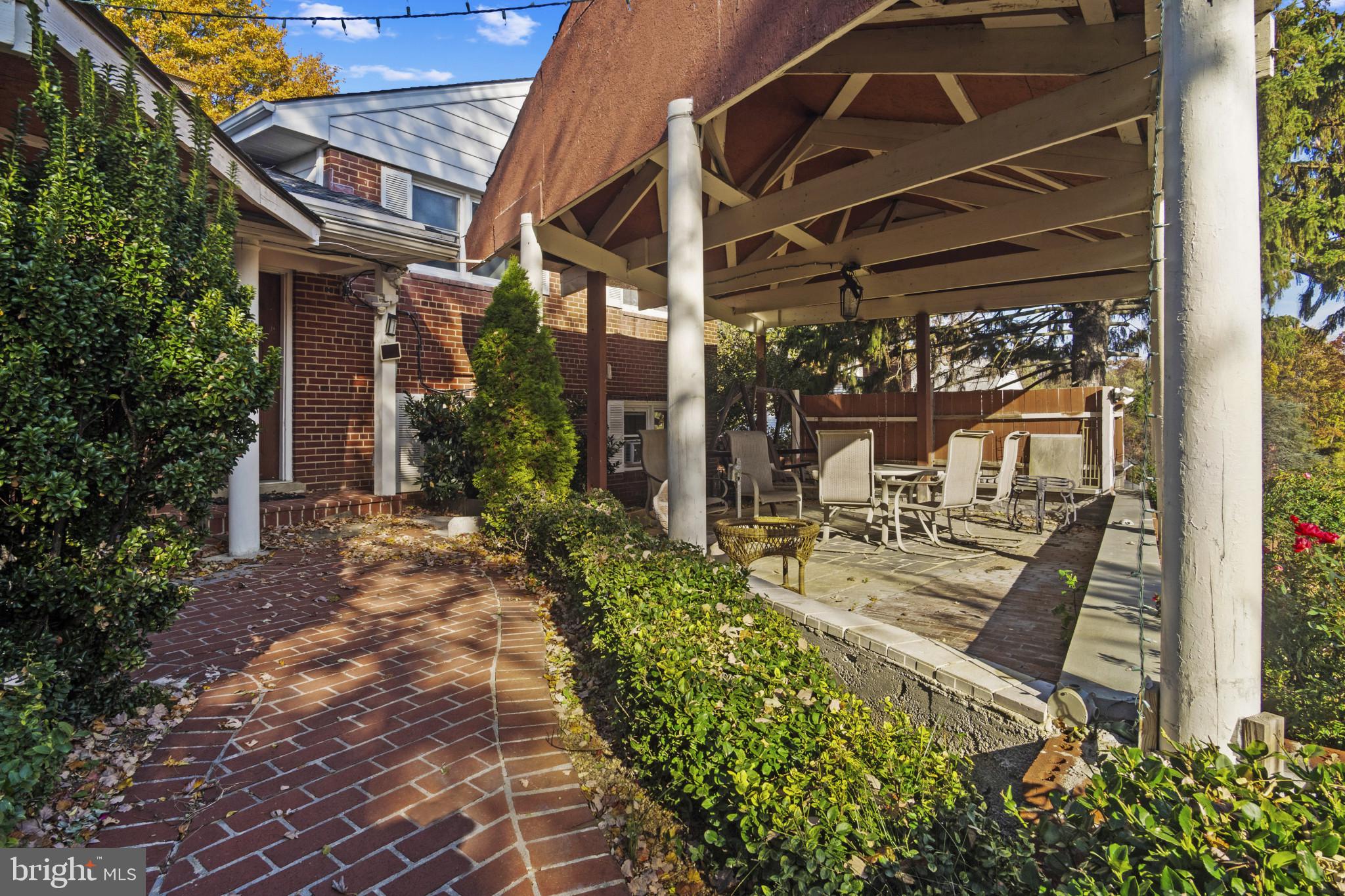 Real estate listing preview #1