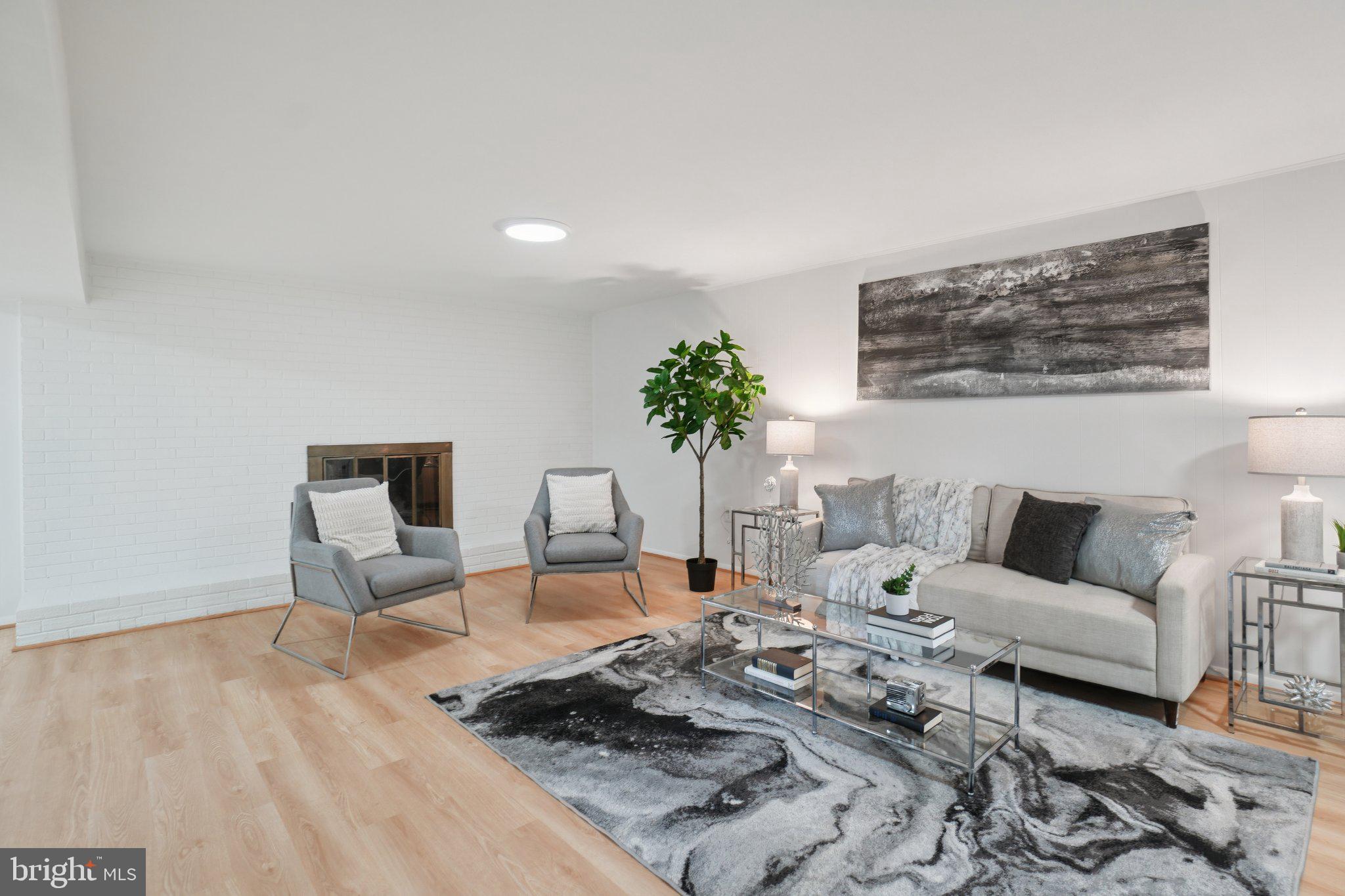 Real estate listing preview #18