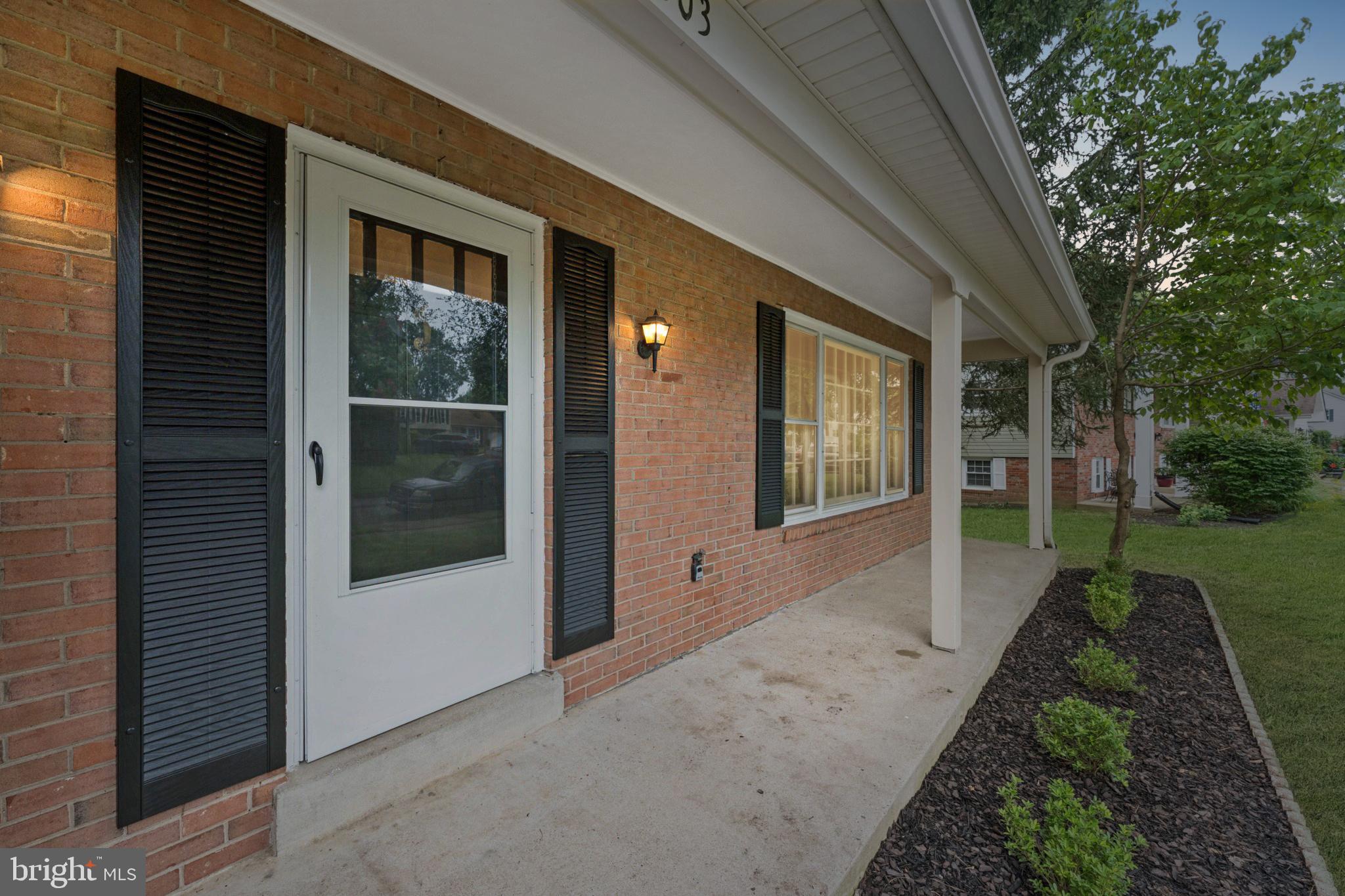 Real estate listing preview #5