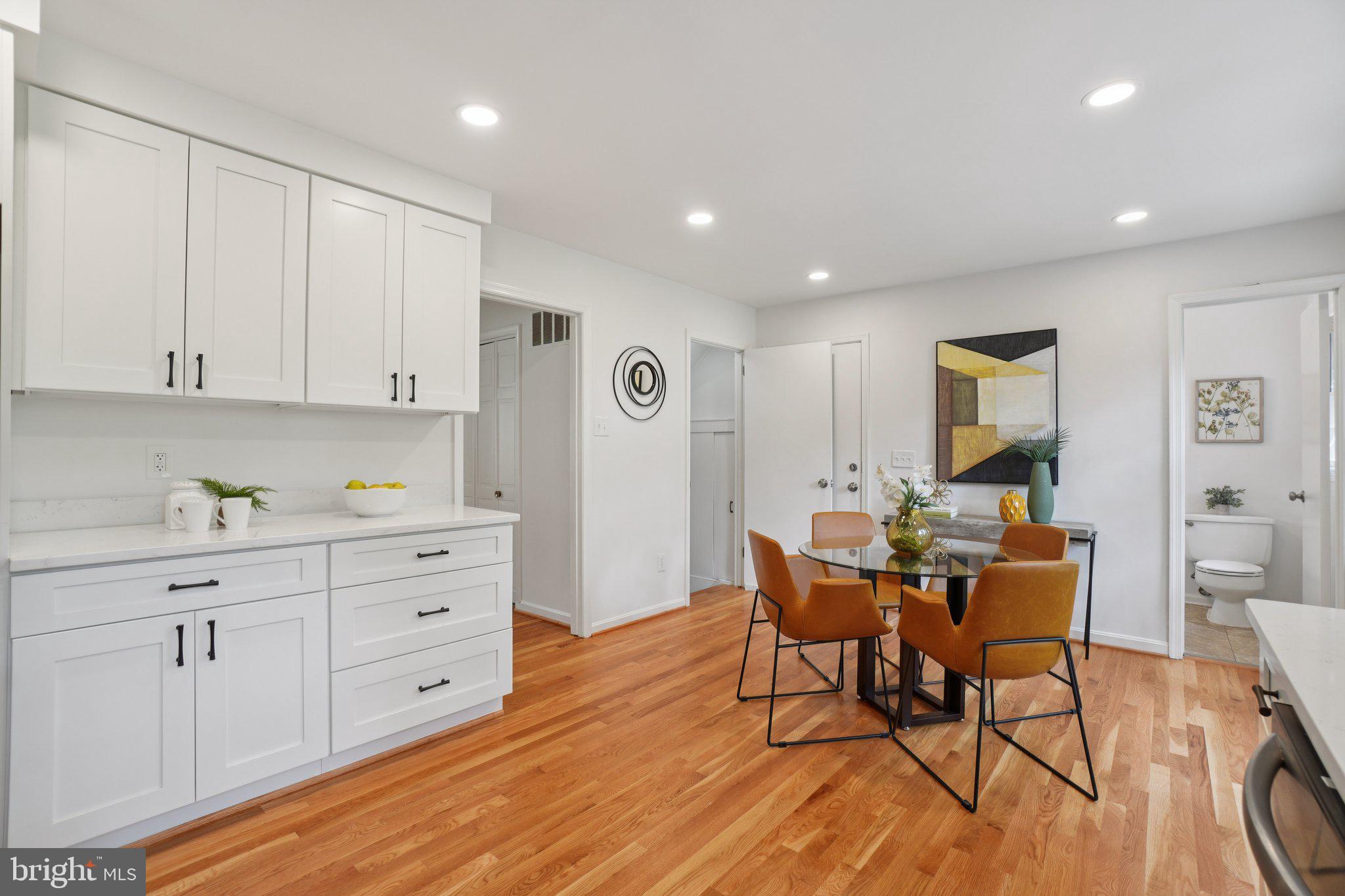 Real estate listing preview #11