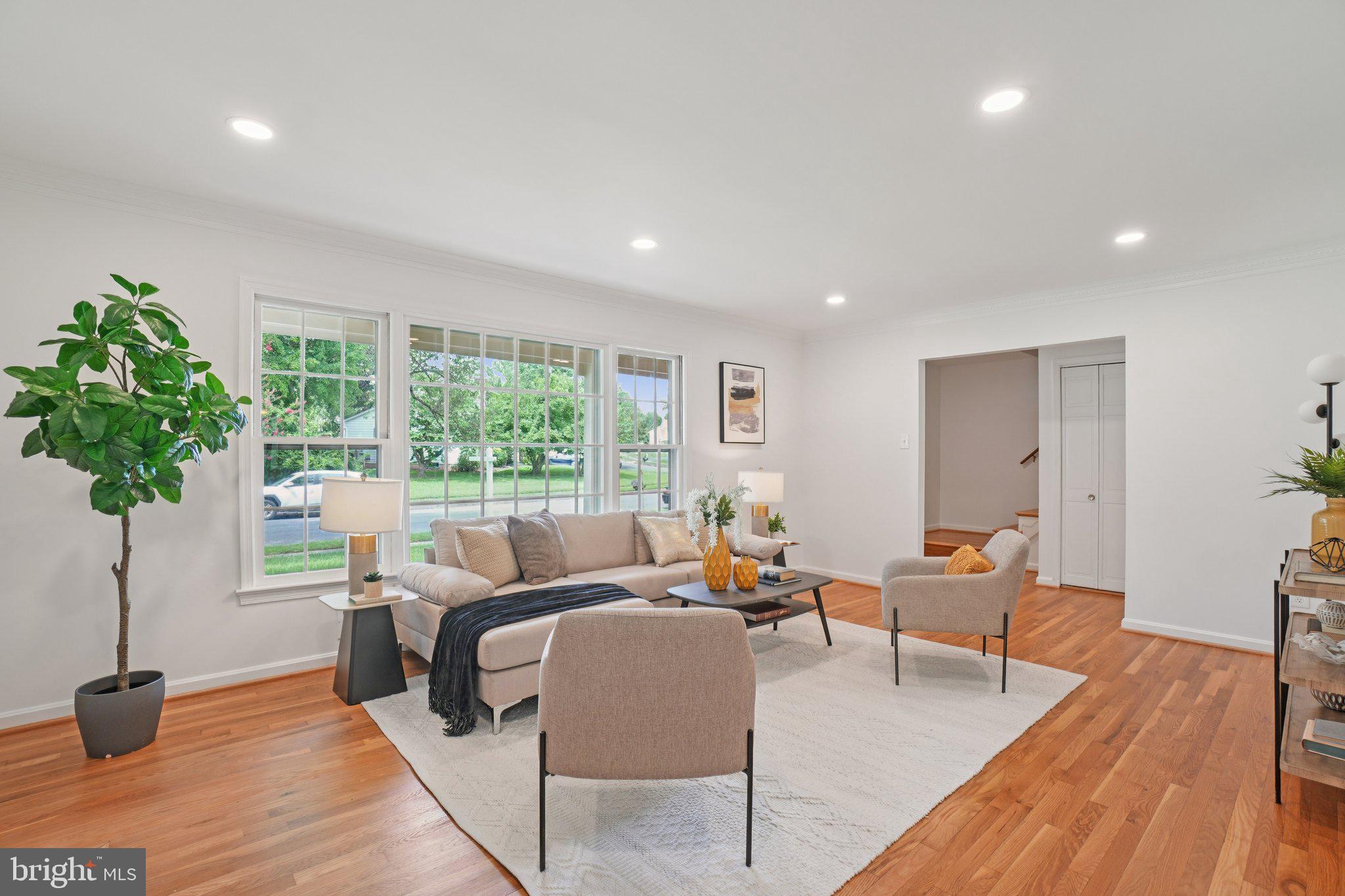 Real estate listing preview #7