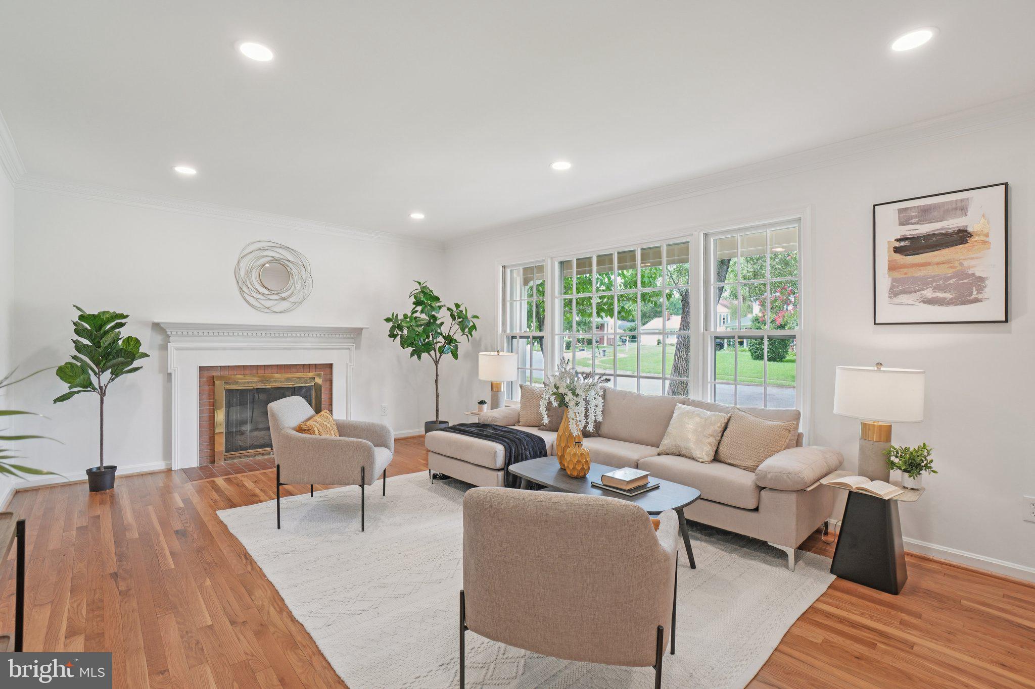 Real estate listing preview #1