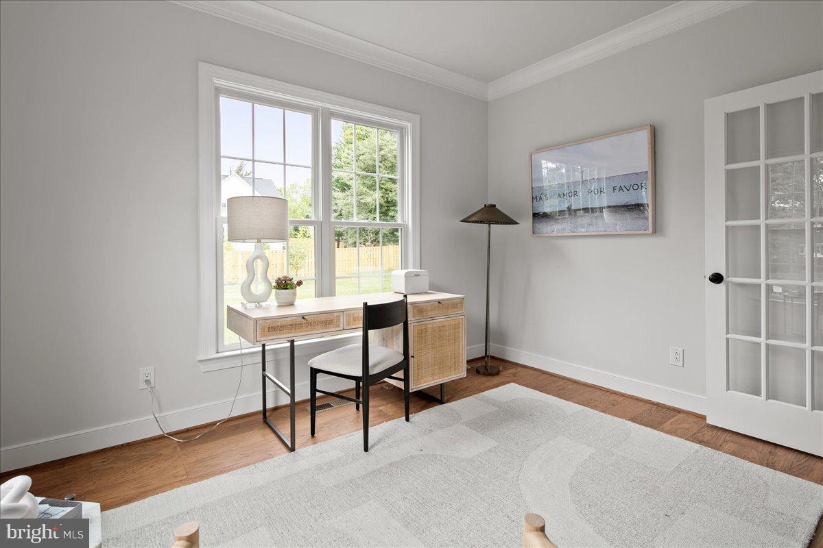 Real estate listing preview #8