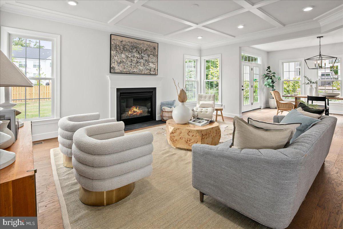 Real estate listing preview #11