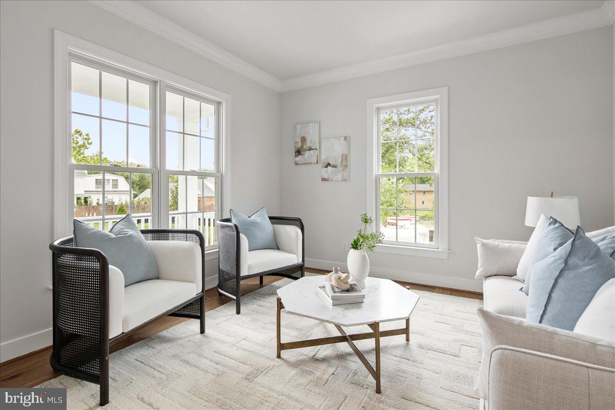 Real estate listing preview #4