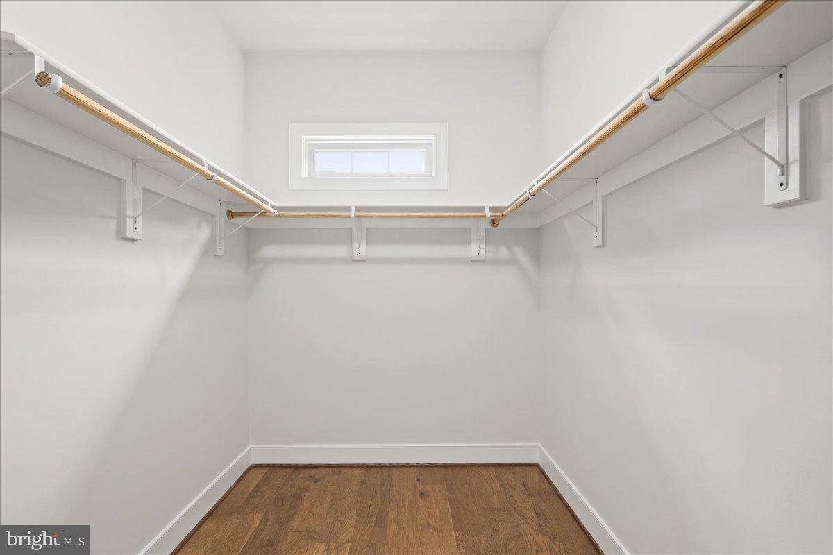 Real estate listing preview #32