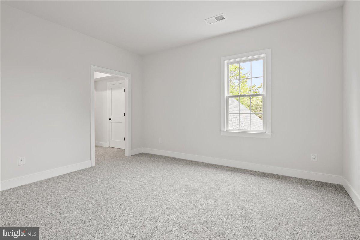 Real estate listing preview #33