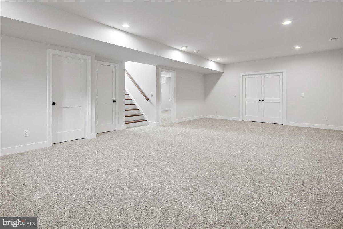 Real estate listing preview #48