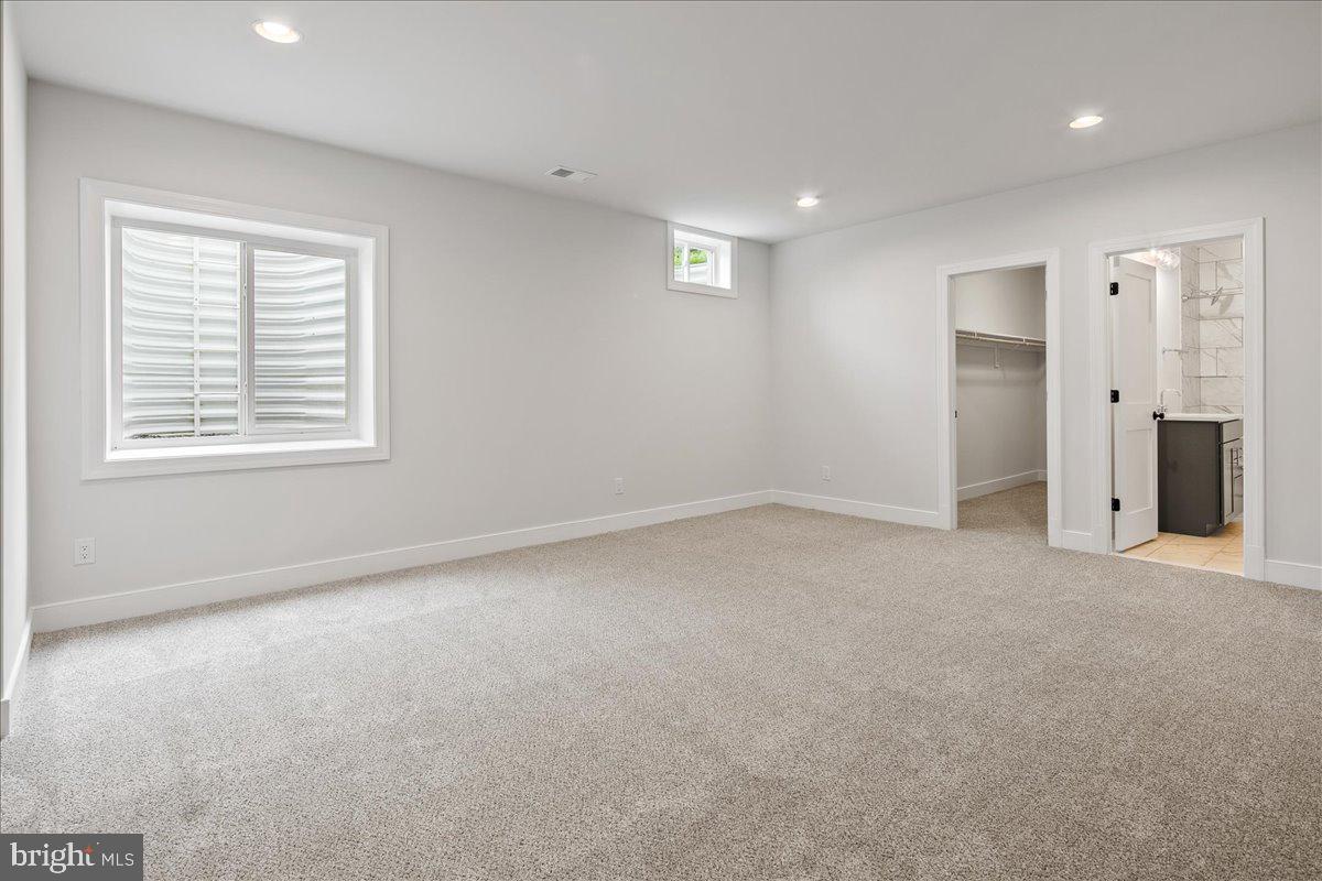 Real estate listing preview #49