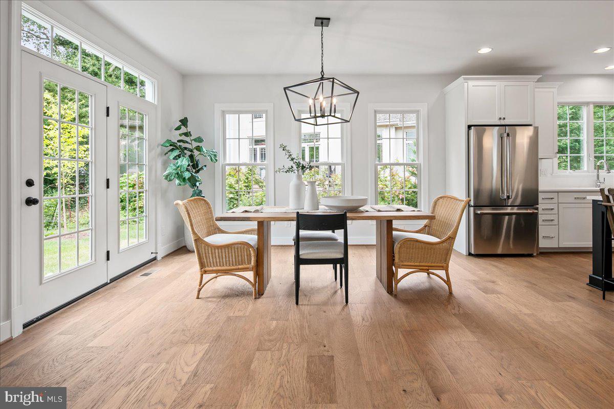 Real estate listing preview #15