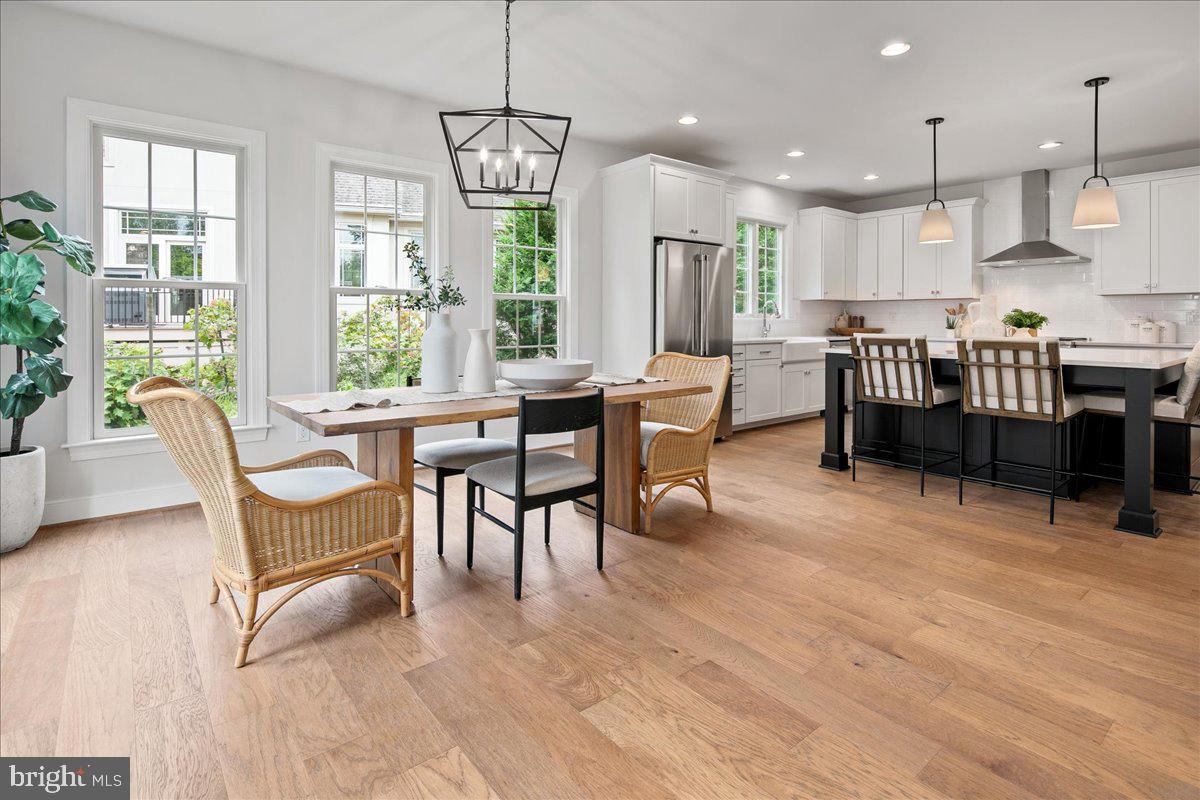 Real estate listing preview #16