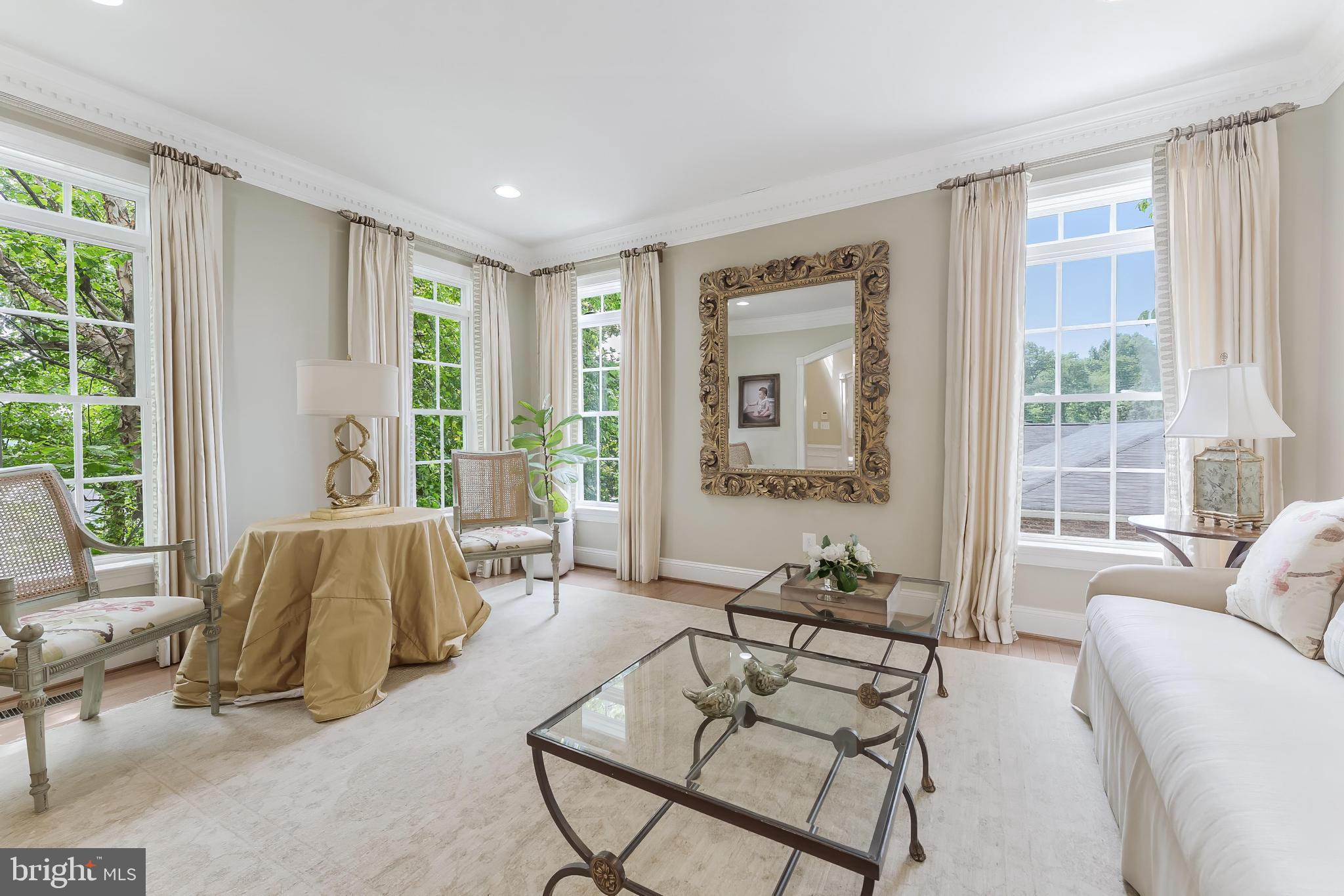 Real estate listing preview #6