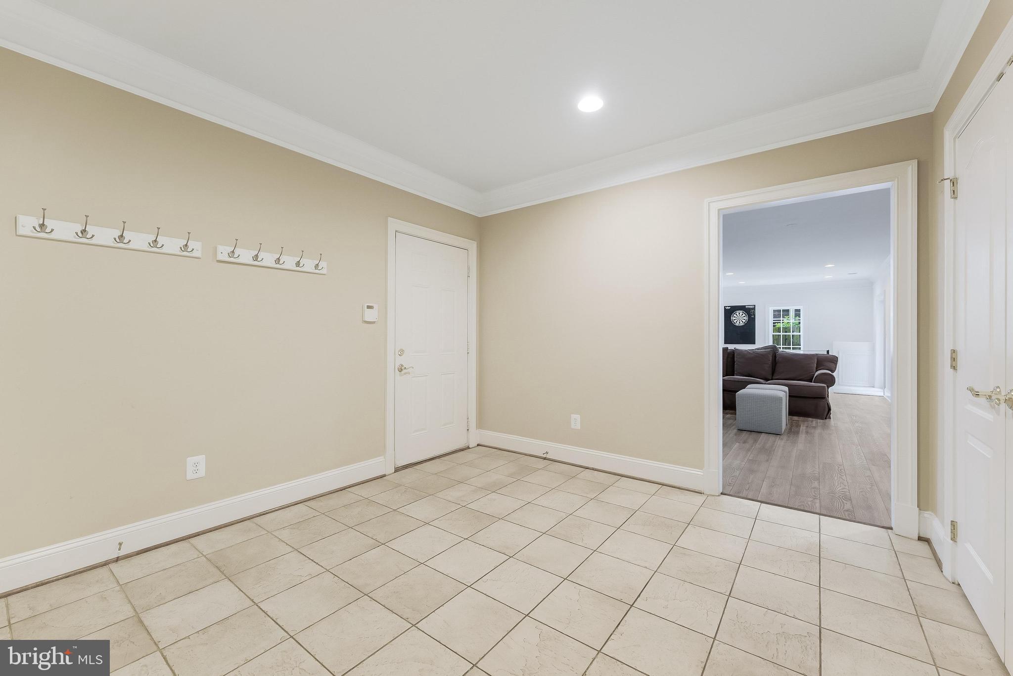 Real estate listing preview #48