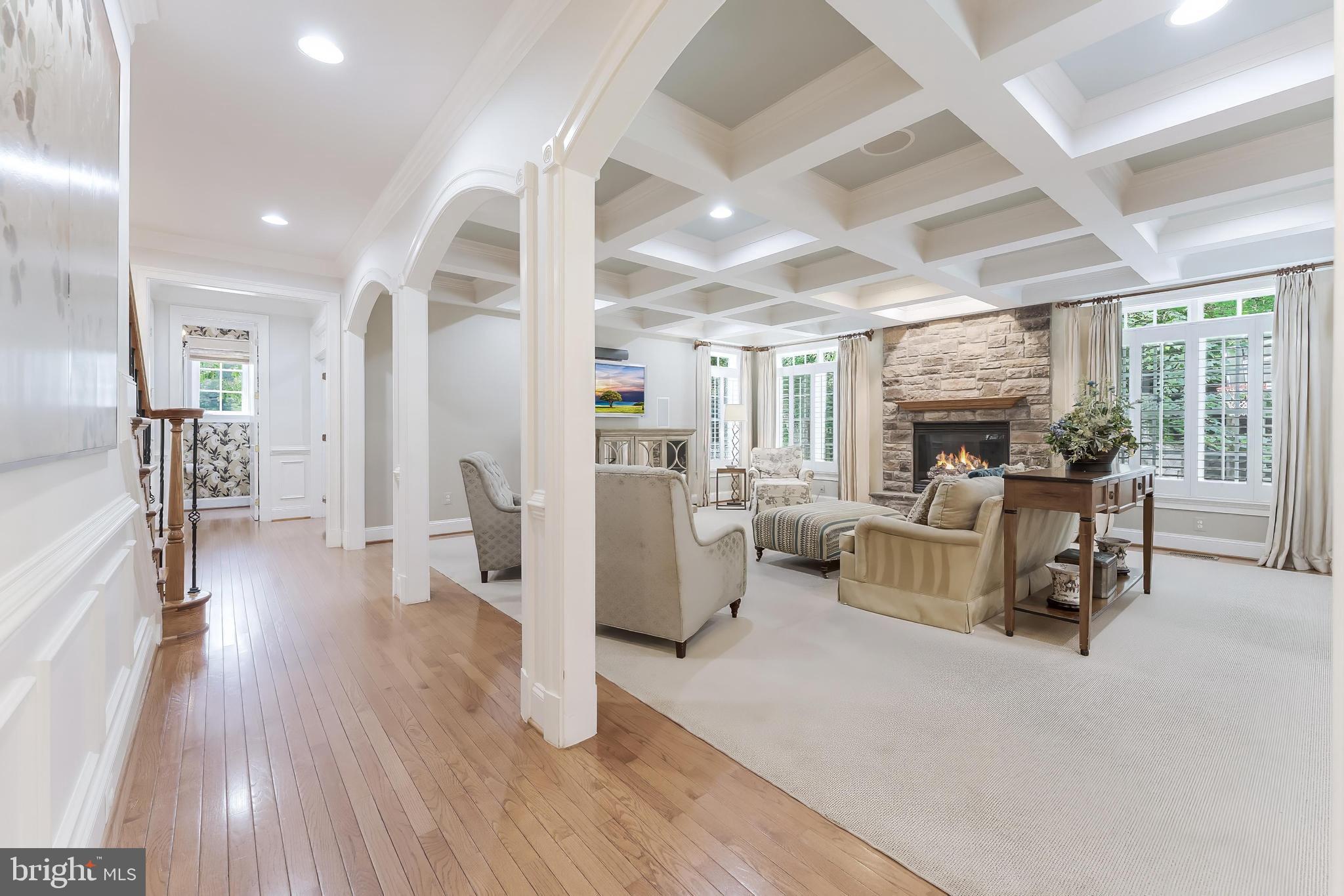 Real estate listing preview #15