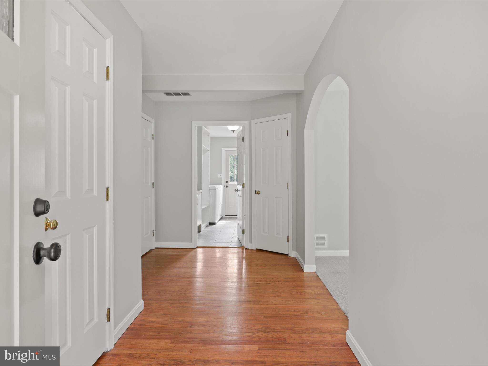 Real estate listing preview #9