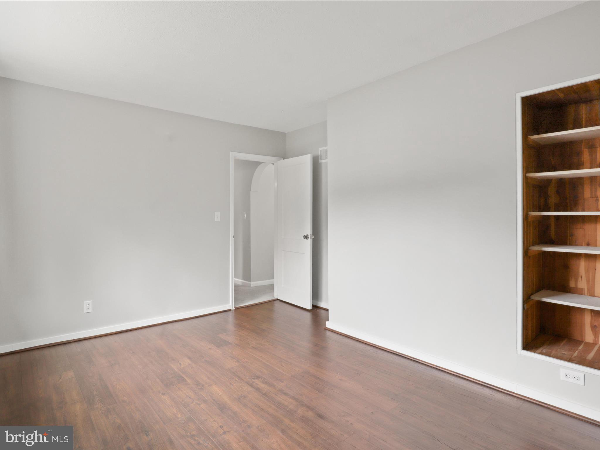 Real estate listing preview #23