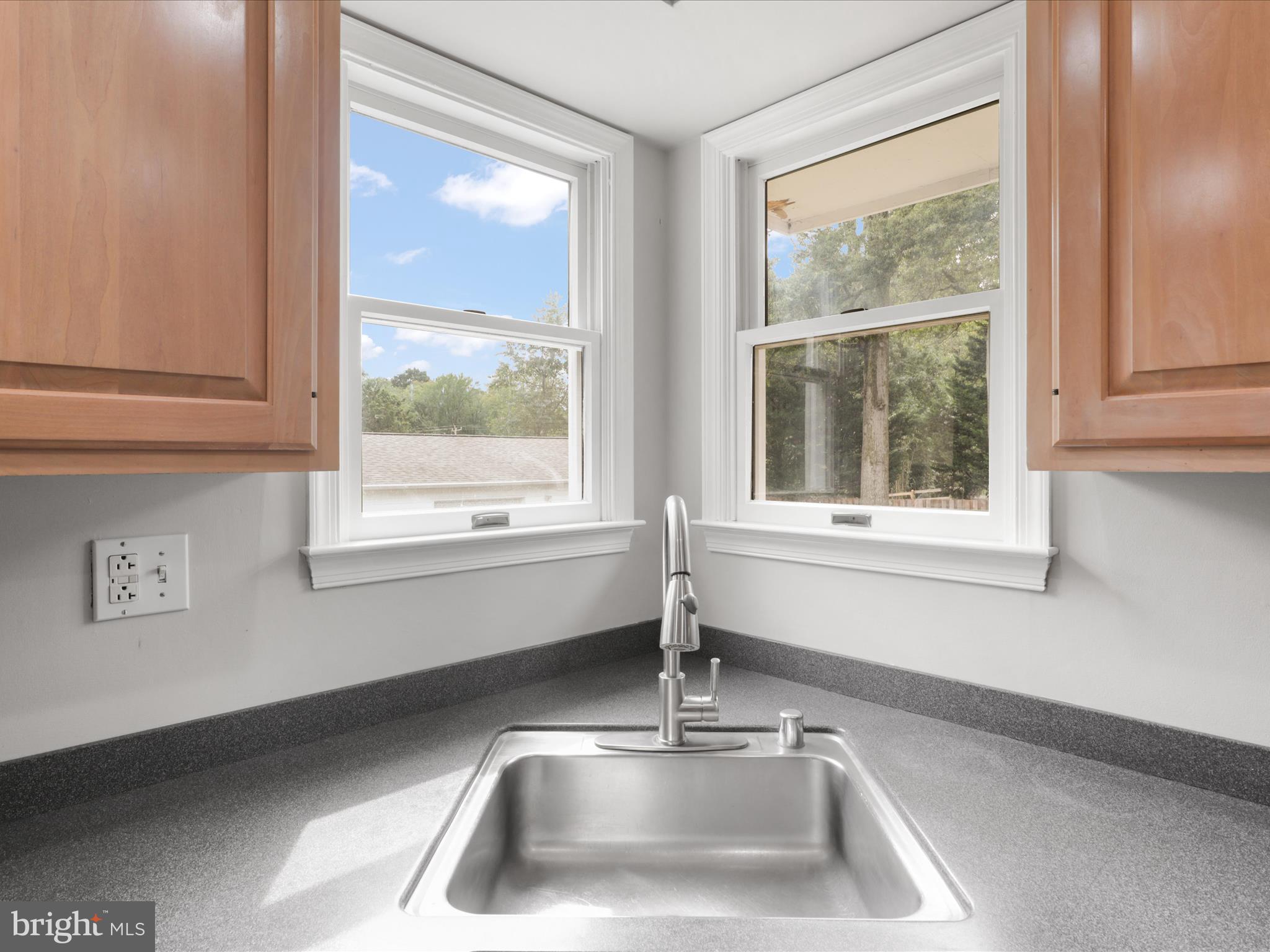 Real estate listing preview #13