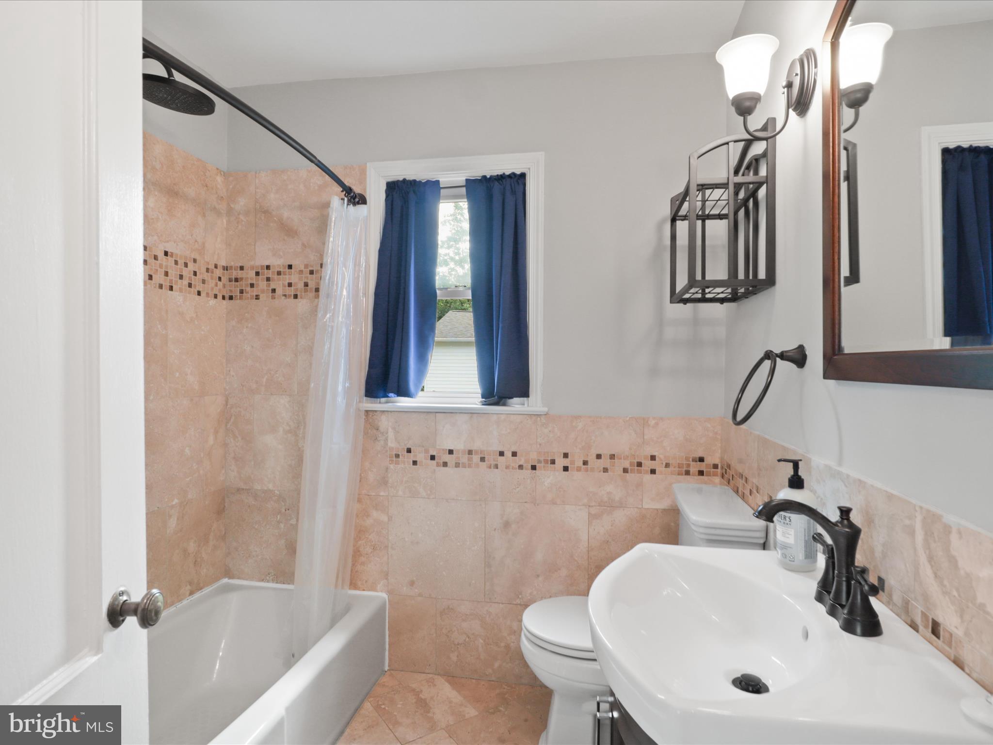 Real estate listing preview #24