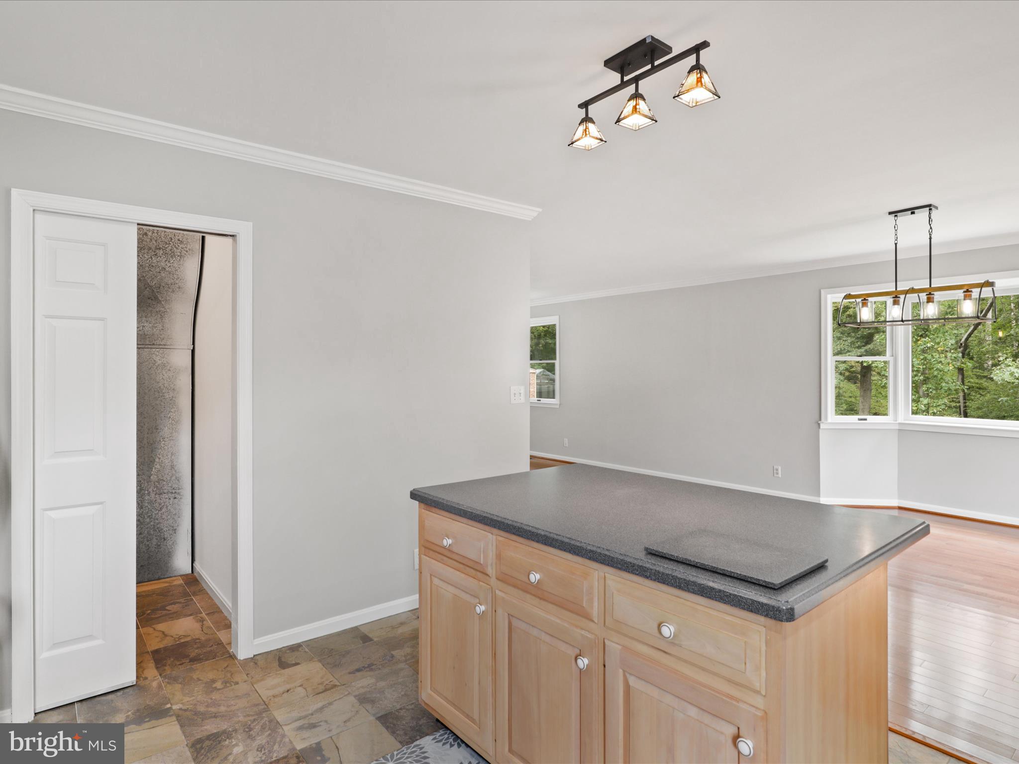 Real estate listing preview #42