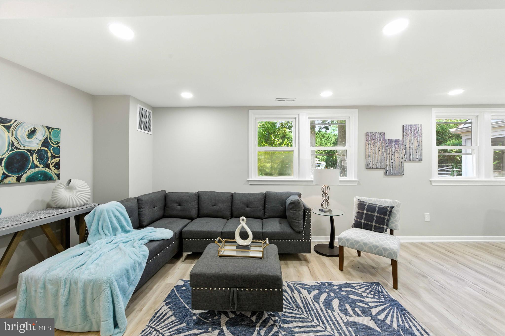 Real estate listing preview #22