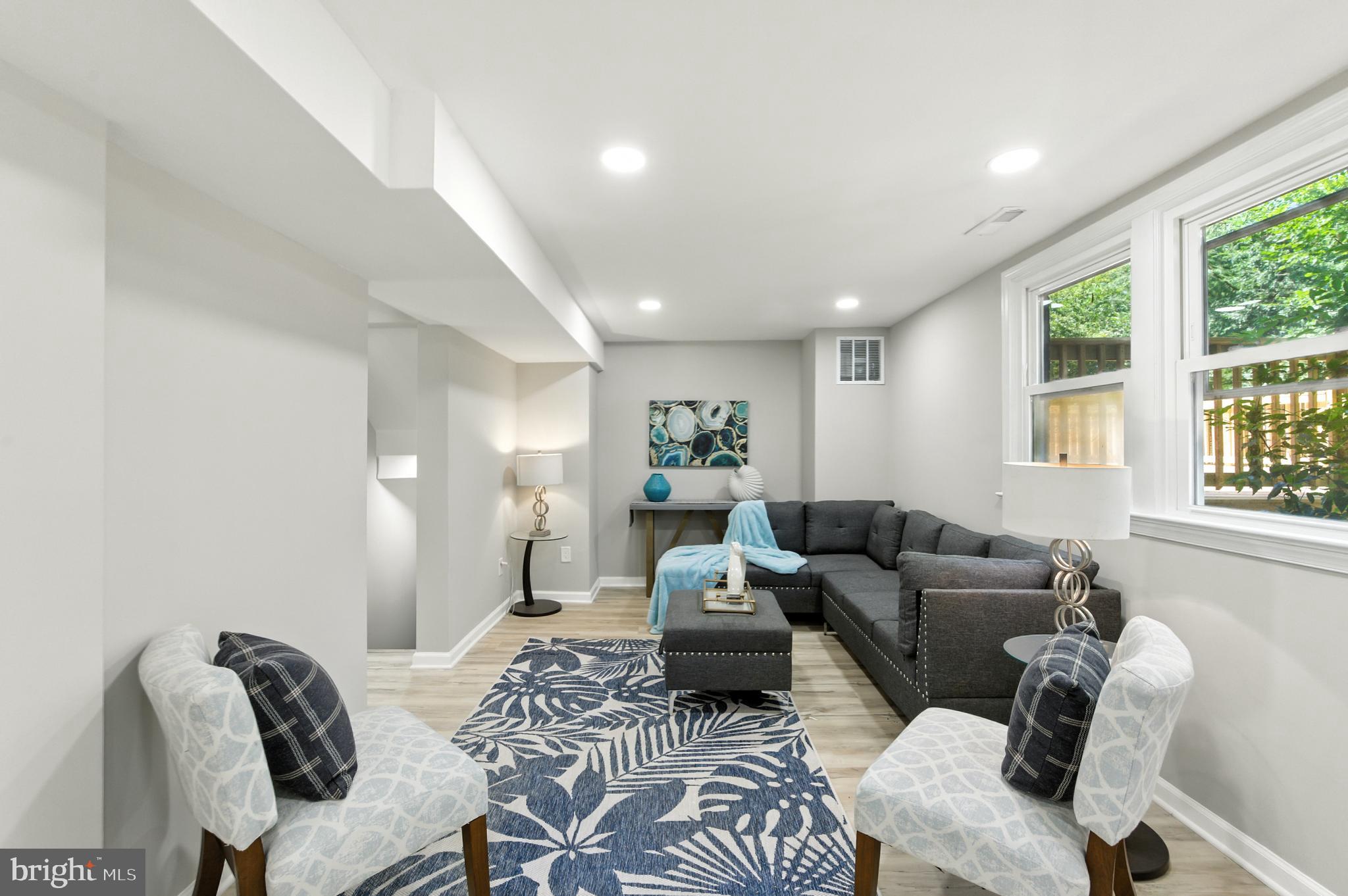 Real estate listing preview #24