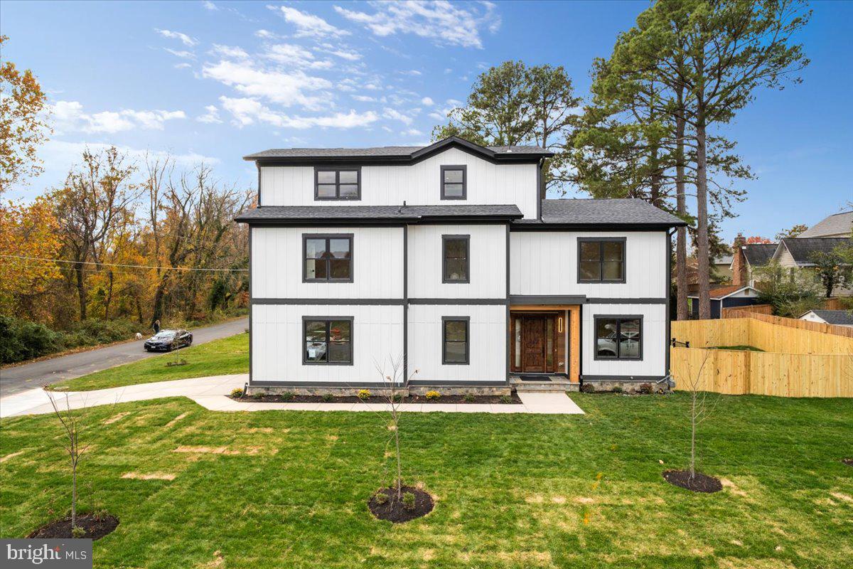 Real estate listing preview #2