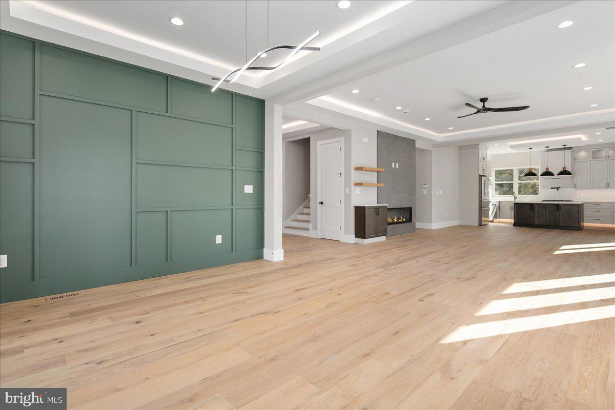 Real estate listing preview #24