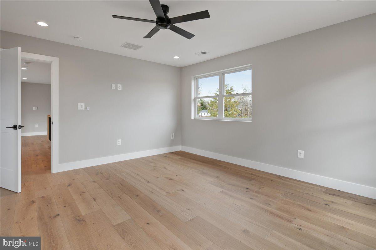 Real estate listing preview #64