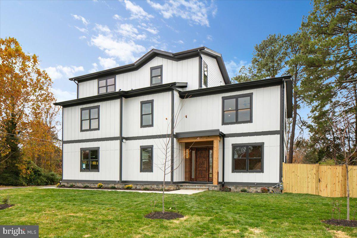 Real estate listing preview #4