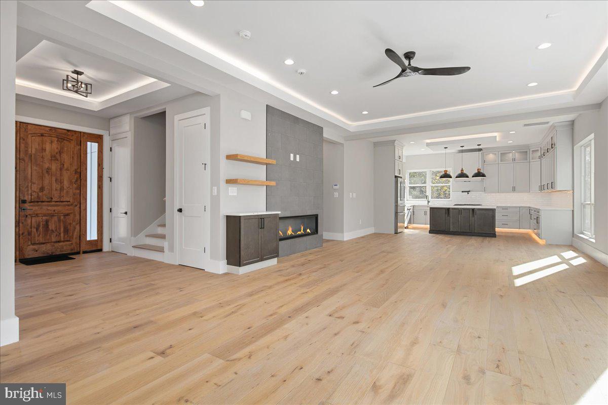 Real estate listing preview #9