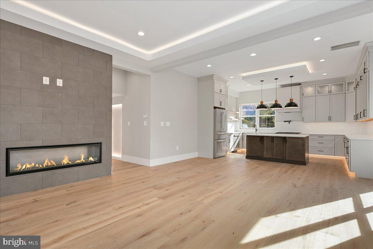 Real estate listing preview #13