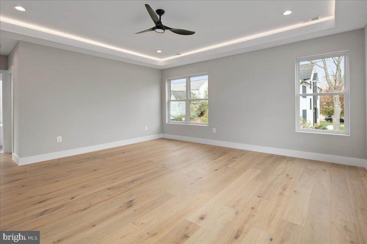 Real estate listing preview #29