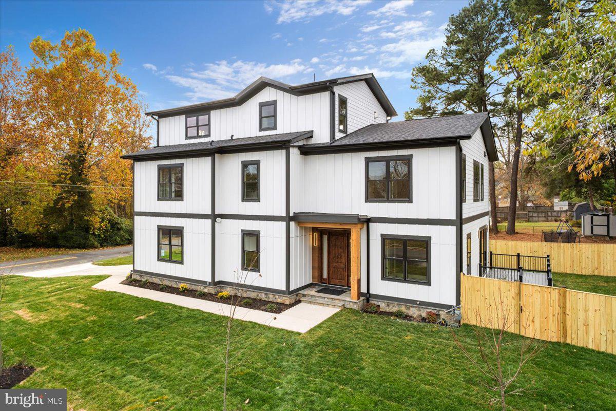 Real estate listing preview #1