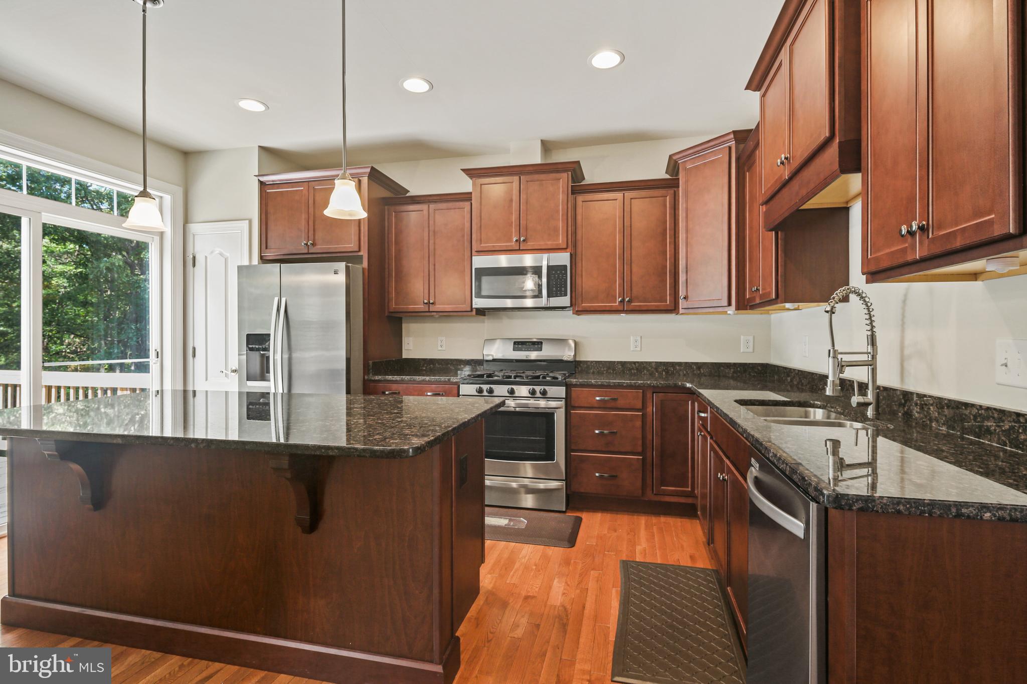 Real estate listing preview #4