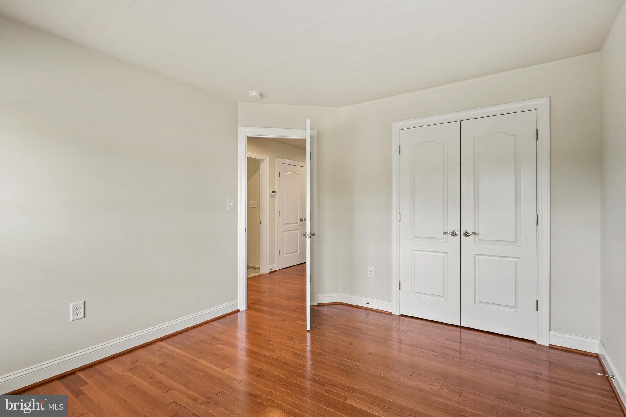 Real estate listing preview #23