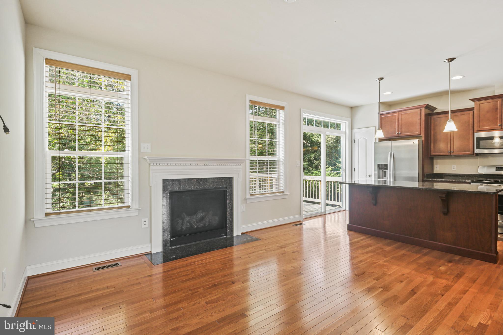 Real estate listing preview #8