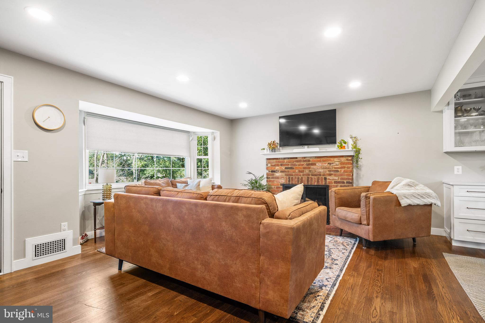 Real estate listing preview #10