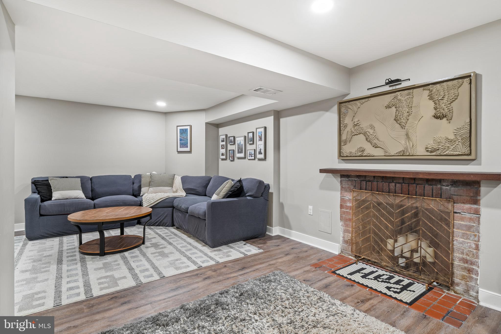 Real estate listing preview #32