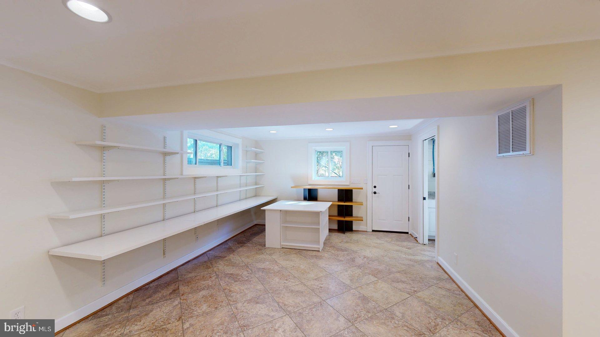 Real estate listing preview #25