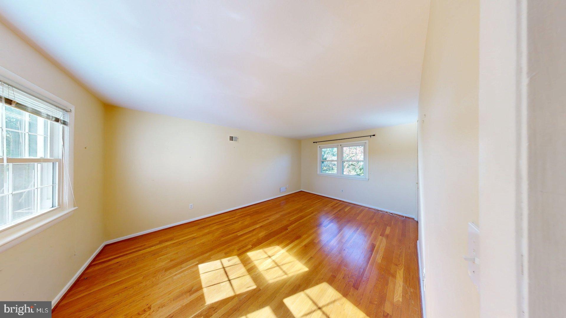 Real estate listing preview #21