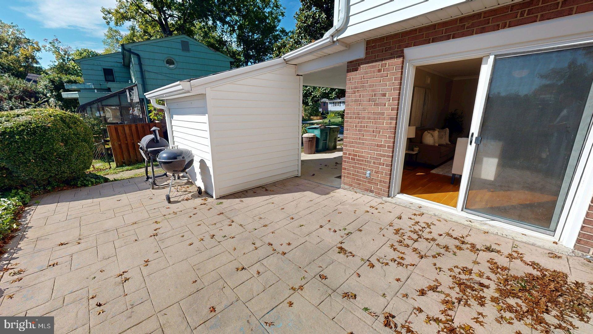 Real estate listing preview #8